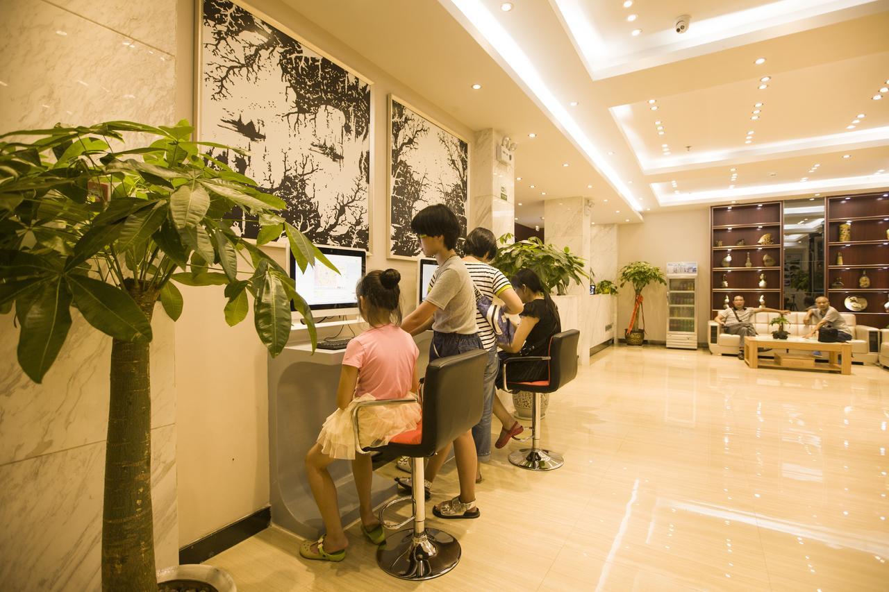 Jtour Inn Guilin Railway Station Esterno foto